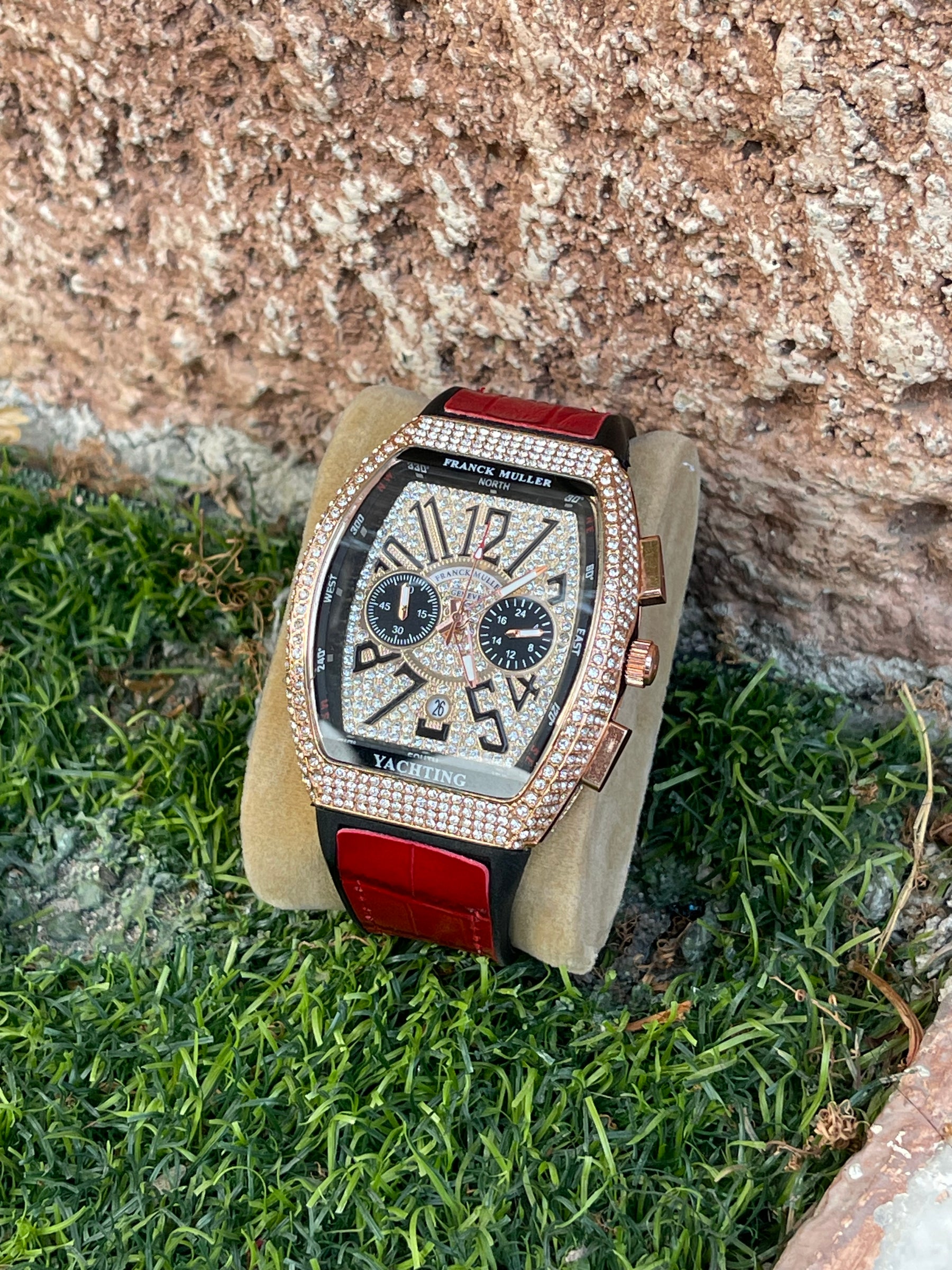 FRANCK MULLER Gold Choronograph With Red Straps